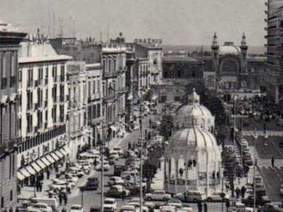 L�evento si chiamava �Maggio Barese� e fu organizzato dal 1951 al 1968 da un apposito comitato formato da membri di Comune, Camera di Commercio ed Ente provinciale per il turismo